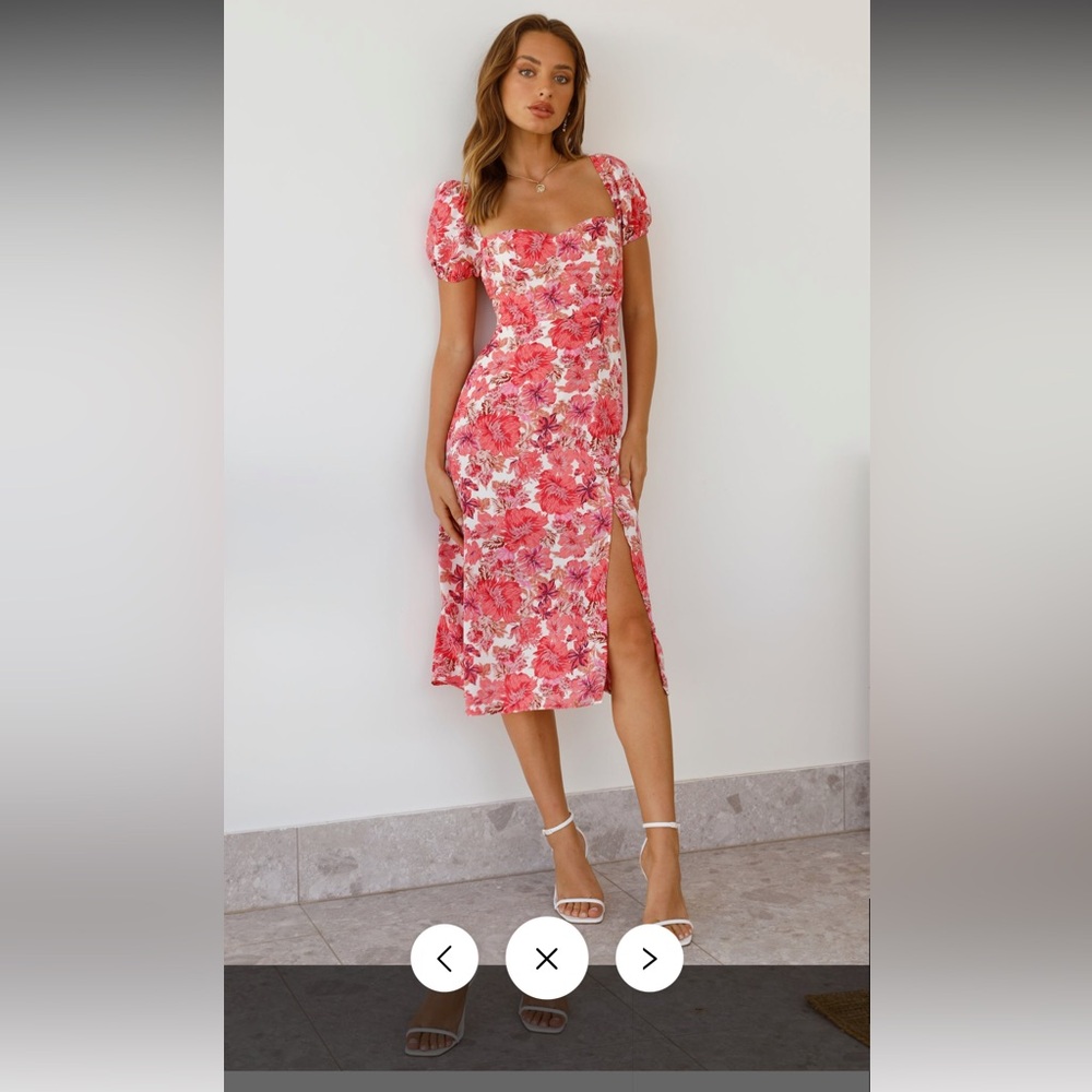 Wore once, hello molly flowery dress
